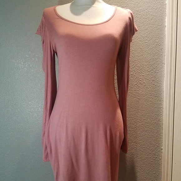 Mauve Ruffled Sleeve Dress - Picture 3 of 7